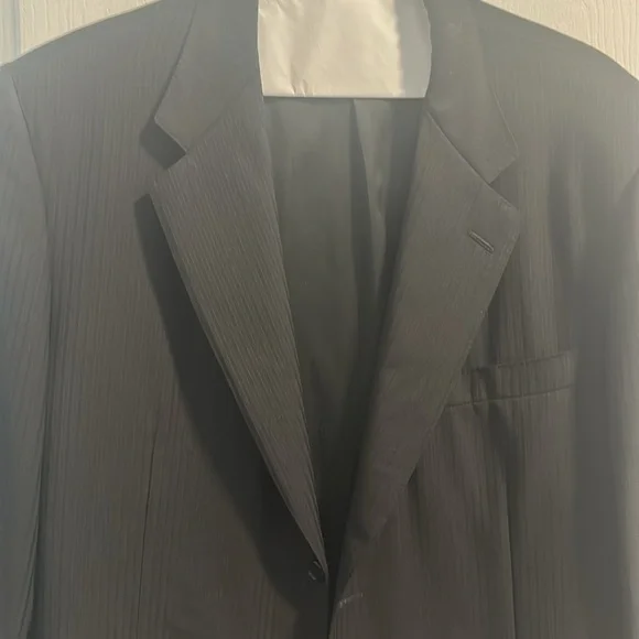 EXCELLENT CONDITION CANILI BERTINI MADE IN ITALY MENS SUIT 100% PURE WOOL